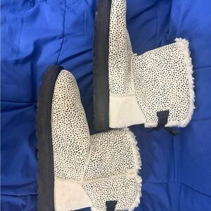 UGGS Bailey Bow cheetah print UGG boots shoes SIZE 7